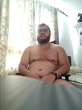 Snapshot of Edmund98 chatting on 12/15/25, 03:27 Edmund98 online show from 12/15/25, 03:27