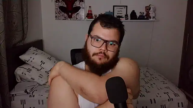 Snapshot of Edmund98 chatting on 12/20/25, 02:07 Edmund98 online show from 12/20/25, 02:07