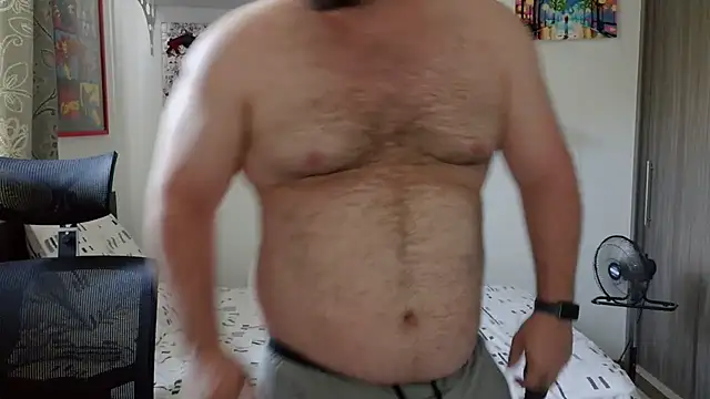 Snapshot of Edmund98 chatting on 02/09/26, 05:50 Edmund98 online show from 02/09/26, 05:50