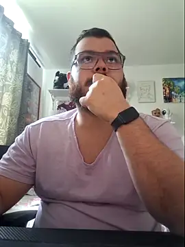 Snapshot of Edmund98 chatting on 02/14/26, 06:59 Edmund98 online show from 02/14/26, 06:59