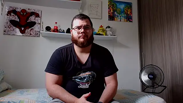 Snapshot of Edmund98 chatting on 02/18/26, 03:19 Edmund98 online show from 02/18/26, 03:19