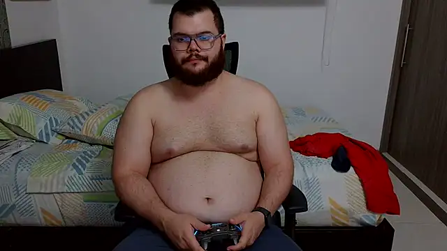 Snapshot of Edmund98 chatting on 02/21/26, 02:01 Edmund98 online show from 02/21/26, 02:01