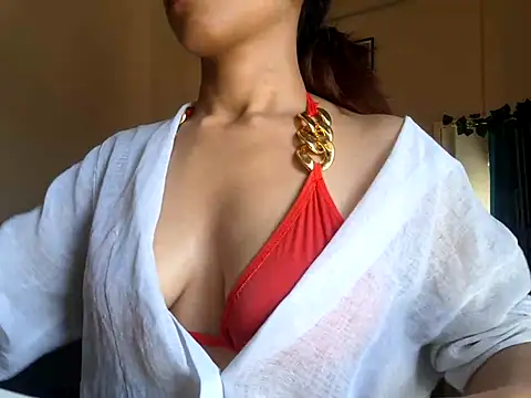 Queen Ayeshaa online show from 03/12/25, 06:51