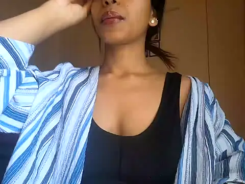 Queen Ayeshaa online show from 03/21/25, 11:22