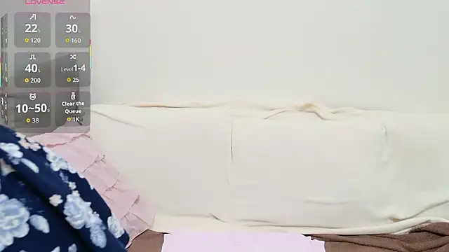 pppYukaqqq online show from 11/04/25, 11:09