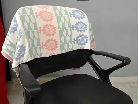 Surjeet Kaur online show from 11/30/25, 03:43