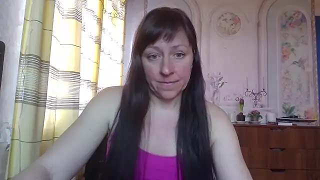 Snapshot of CarolinaReaperRed chatting on 03/13/26, 06:42 CarolinaReaperRed online show from 03/13/26, 06:42