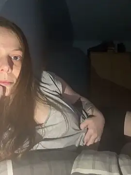 csengebaba24 online show from 11/18/25, 06:01