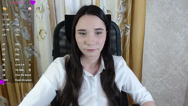 Snapshot of KateForLove chatting on 03/10/25, 01:43 KateForLove online show from 03/10/25, 01:43