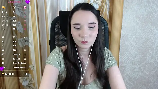 Snapshot of KateForLove chatting on 03/11/25, 01:45 KateForLove online show from 03/11/25, 01:45