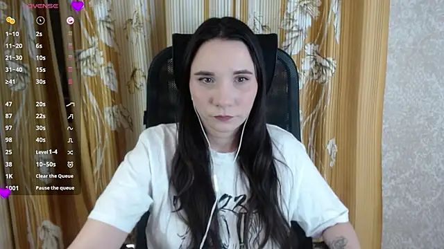 Snapshot of KateForLove chatting on 03/21/25, 04:51 KateForLove online show from 03/21/25, 04:51