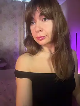 Mary Kiitty online show from 12/04/25, 12:14