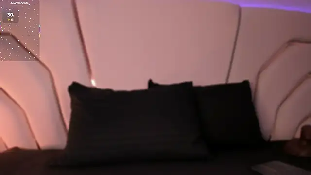 Snapshot of Violeta-Marquez chatting on 06/03/26, 11:35 Violeta-Marquez online show from 06/03/26, 11:35