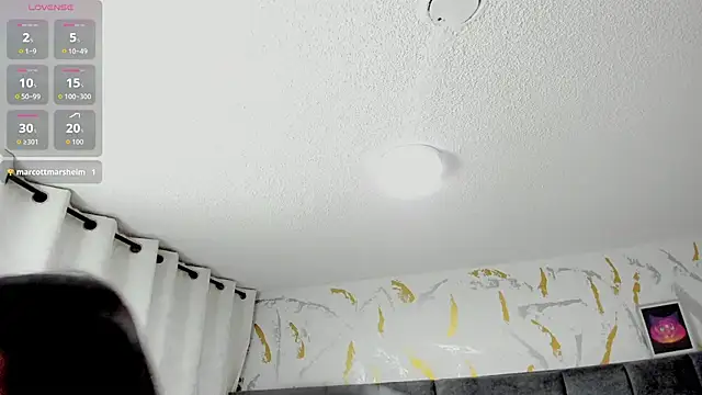 Snapshot of Cristal_Velle chatting on 12/03/25, 12:36 Cristal Velle online show from 12/03/25, 12:36