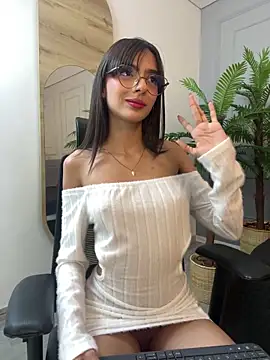 ZaraLuuv online show from 11/30/25, 04:55