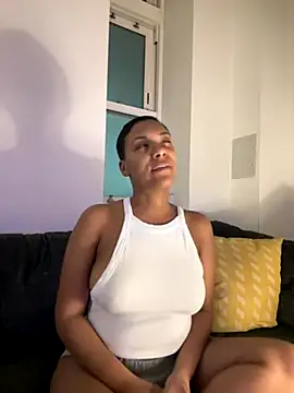 Melia Rayne online show from 11/21/25, 10:41