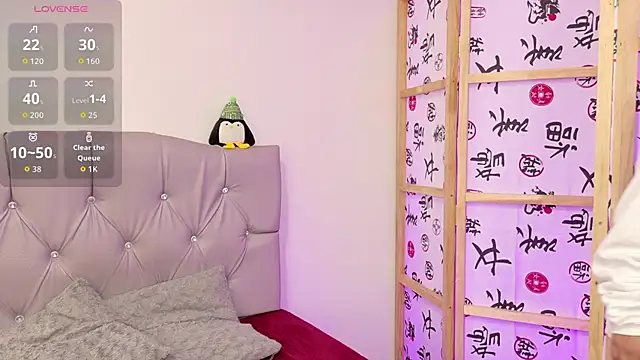 Devil AliceXo online show from 11/25/25, 08:20