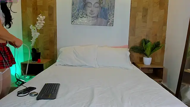 Snapshot of isabella_winkler chatting on 12/03/25, 03:54 isabella winkler online show from 12/03/25, 03:54