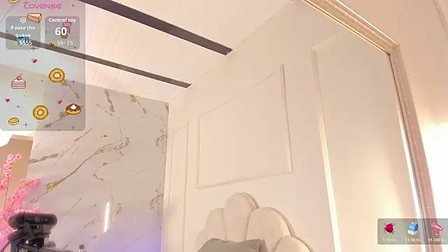 Candaceoweens online show from 06/19/26, 03:44