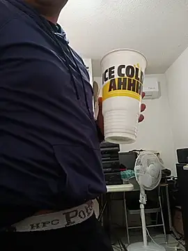 Snapshot of DocPepino chatting on 11/21/25, 07:56 DocPepino online show from 11/21/25, 07:56