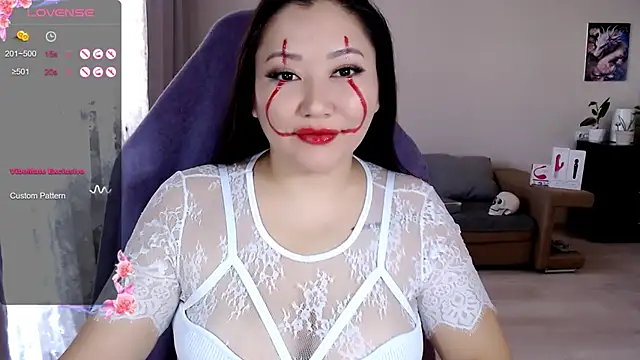 Snapshot of LisaAsianFlower chatting on 10/31/25, 03:51 LisaAsianFlower online show from 10/31/25, 03:51