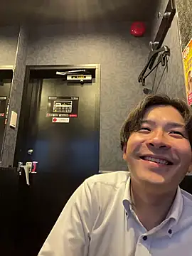 waka3232 online show from 06/18/26, 11:14