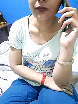 Cute-Zarina online show from 09/28/25, 05:40