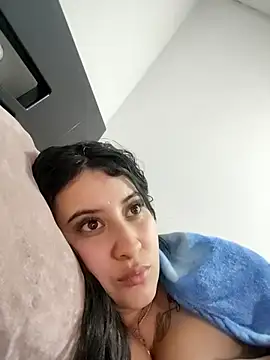 mialorents online show from 11/10/25, 10:20