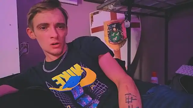 Ilovepussy1911 online show from 05/04/26, 11:17