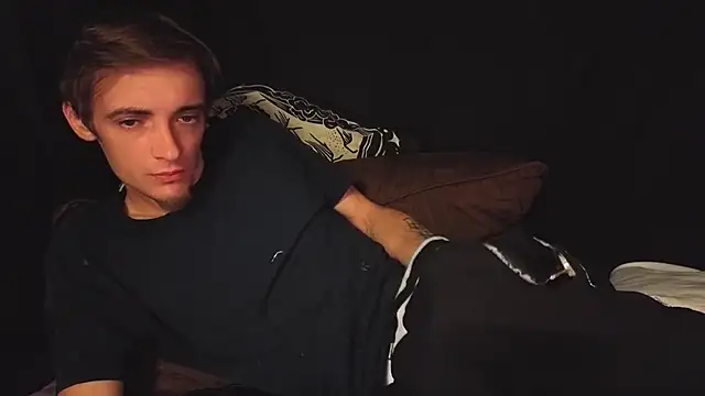 Ilovepussy1911 online show from 06/19/26, 04:55