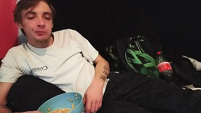 Ilovepussy1911 online show from 06/23/26, 05:55