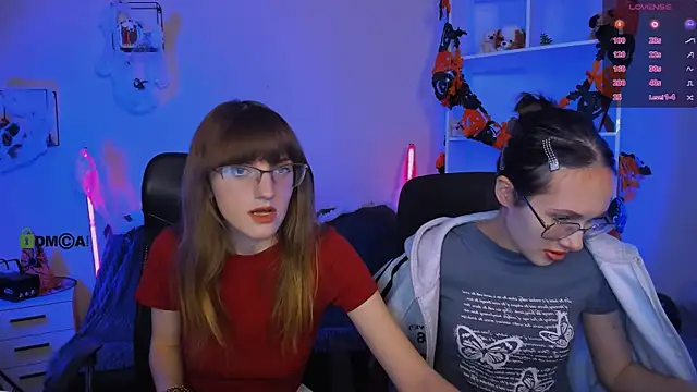 Snapshot of mona_cloud chatting on 10/28/25, 08:00 mona cloud online show from 10/28/25, 08:00