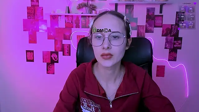 Snapshot of mona_cloud chatting on 03/13/26, 09:10 mona cloud online show from 03/13/26, 09:10