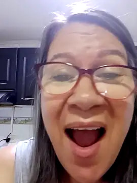 victoria wayne online show from 11/06/25, 10:05