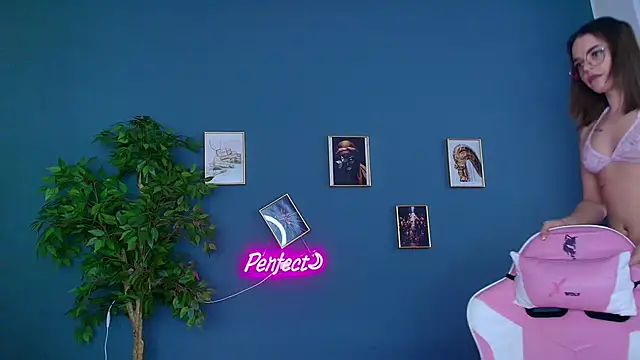 Perfect Moans online show from 02/03/26, 06:22