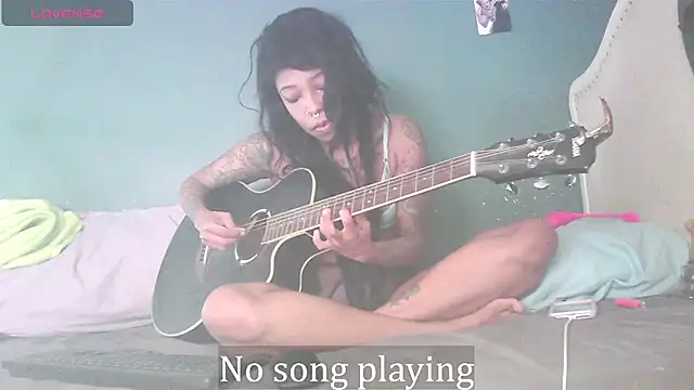 Snapshot of StellaDallas69 chatting on 12/03/25, 12:03 StellaDallas69 online show from 12/03/25, 12:03