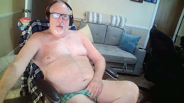 superbearboss online show from 05/16/26, 04:50