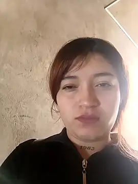 Karina Leon online show from 11/24/25, 06:07