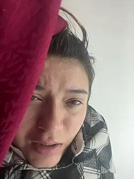Snapshot of Karina_Leon chatting on 04/15/26, 07:32 Karina Leon online show from 04/15/26, 07:32