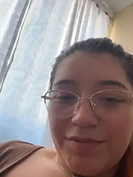 Snapshot of Karina_Leon chatting on 04/18/26, 07:58 Karina Leon online show from 04/18/26, 07:58