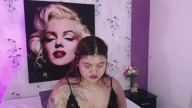 Snapshot of Scarlett__Johanson chatting on 03/08/25, 06:26 Scarlett Johanson online show from 03/08/25, 06:26