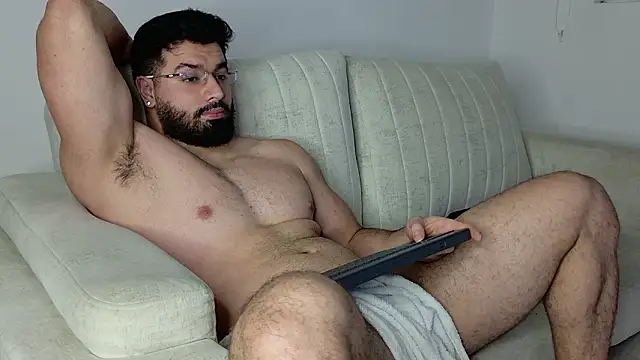 Snapshot of Roman_Lux chatting on 02/03/26, 06:40 Roman Lux online show from 02/03/26, 06:40