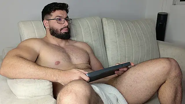 Snapshot of Roman_Lux chatting on 02/18/26, 03:02 Roman Lux online show from 02/18/26, 03:02