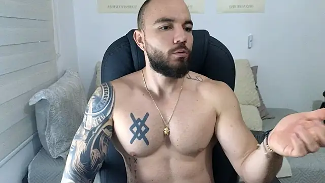 Snapshot of Isaac_Carter chatting on 09/29/25, 11:04 Isaac Carter online show from 09/29/25, 11:04