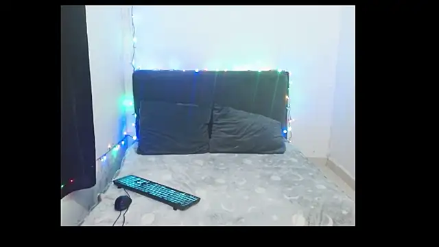 Snapshot of isabel-nashyeli chatting on 03/07/25, 08:56 isabel-nashyeli online show from 03/07/25, 08:56