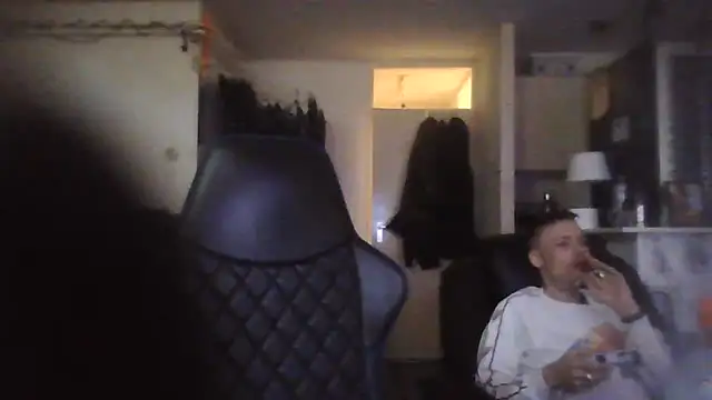 Snapshot of djeffrey-nl chatting on 03/23/26, 10:08 djeffrey-nl online show from 03/23/26, 10:08