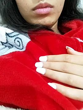 Snapshot of saraaxx1 chatting on 11/28/25, 09:34 saraaxx1 online show from 11/28/25, 09:34