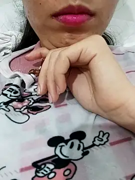 Snapshot of saraaxx1 chatting on 02/19/26, 08:49 saraaxx1 online show from 02/19/26, 08:49