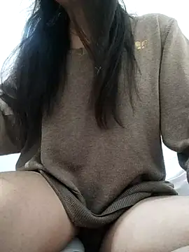 Snapshot of saraaxx1 chatting on 03/21/26, 08:23 saraaxx1 online show from 03/21/26, 08:23