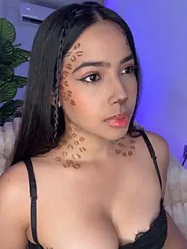  Emily Thompson  online show from 10/30/25, 02:02